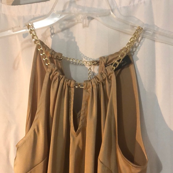 Golden silky chain link top dress - Picture 2 of 5